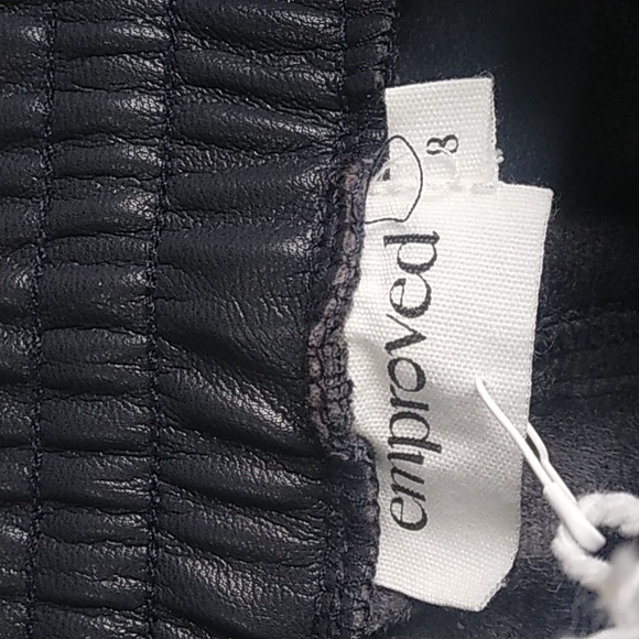 NEW EMPROVED FAUX LEATHER TROUSER STYLE  NAVY PANTS WOMANS 8 RETAIL 149.00 - Picture 2 of 9